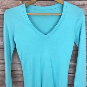 Lilly Pulitzer v neck sky blue shirt